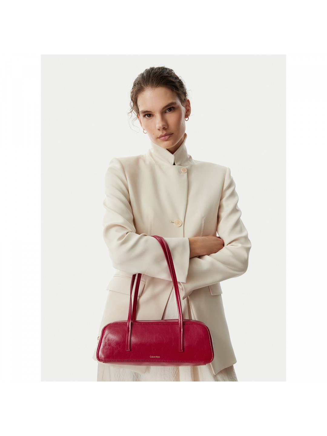 Kabelka Calvin Klein Foil Logo Glossy Bauletto LV04F3638G Červená